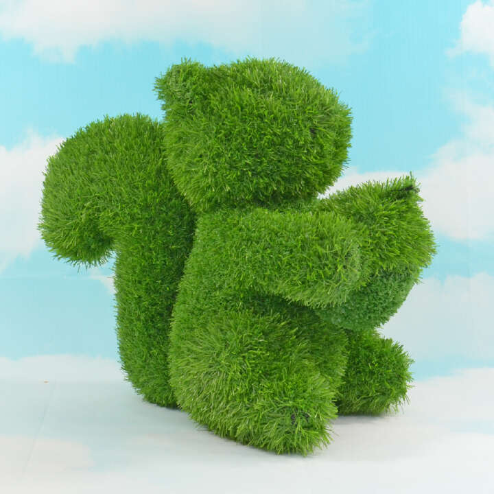 ANIPLANTS Grasfigur Eichhörnchen